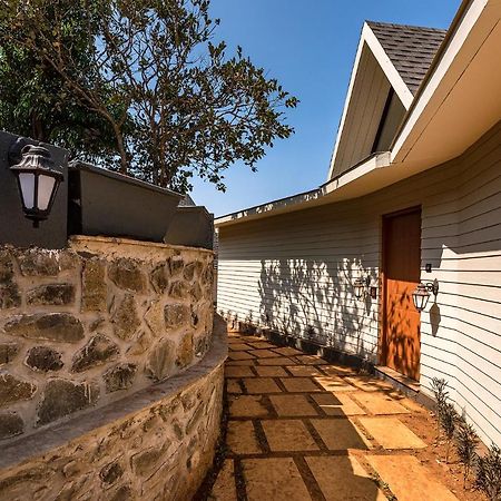 Saffronstays Harrier Crest, Lonavala - A Frame Villa With Bathtub Serving Delicious Veg Food Extérieur photo