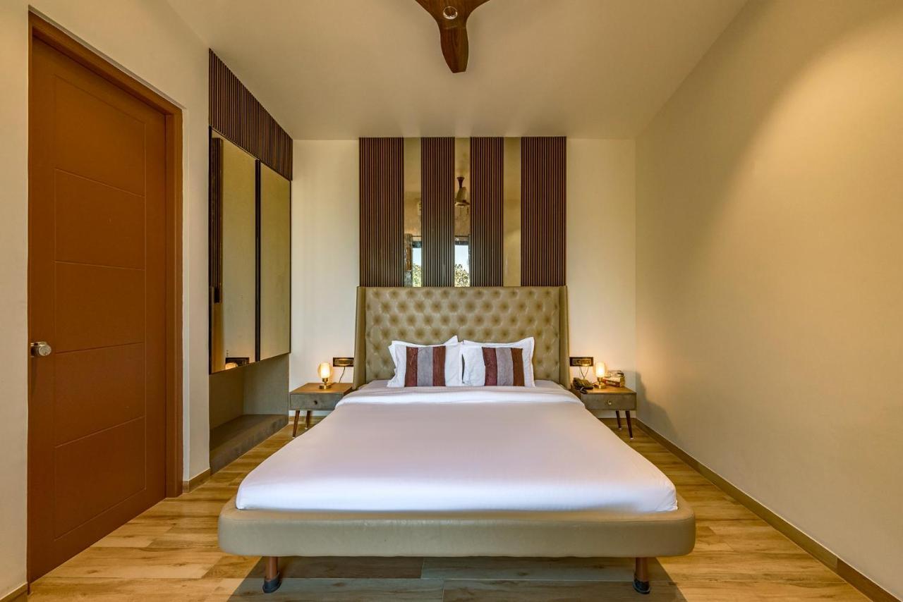 Saffronstays Harrier Crest, Lonavala - A Frame Villa With Bathtub Serving Delicious Veg Food Extérieur photo